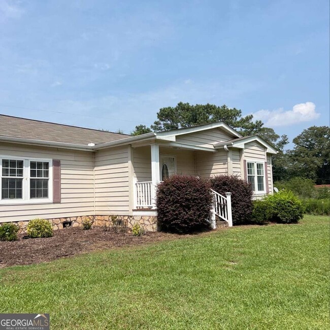 Primary Photo - 205 Tom Fletcher Rd