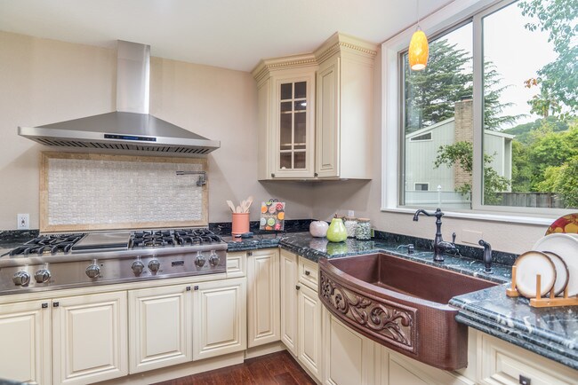 Building Photo - 2081 Danville Blvd