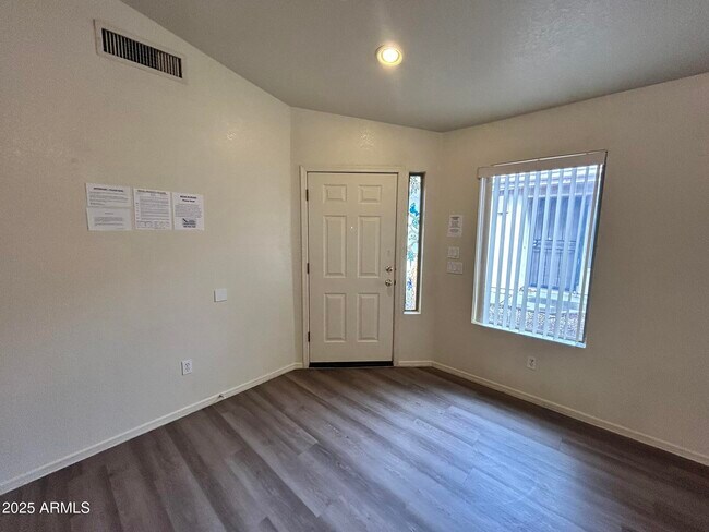 Building Photo - 10857 E Wier Ave