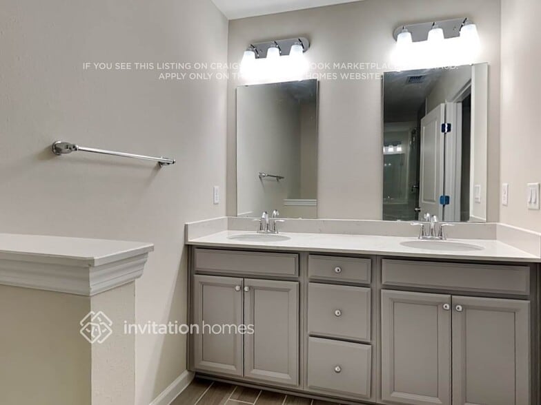 Building Photo - 13219 Shore Grass Dr