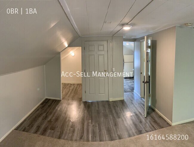 Building Photo - 1625 Belden Ave SW