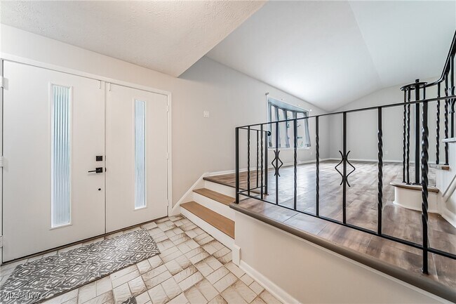 Building Photo - 1682 Mendelssohn Dr