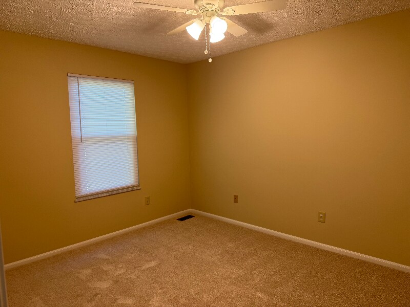 Building Photo - 7726 Farmsbury Dr