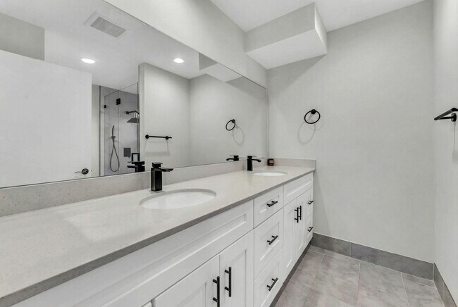 Building Photo - 20824 Boca Ridge Dr N