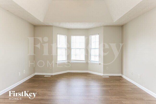 Building Photo - 23 Clearwater Ct