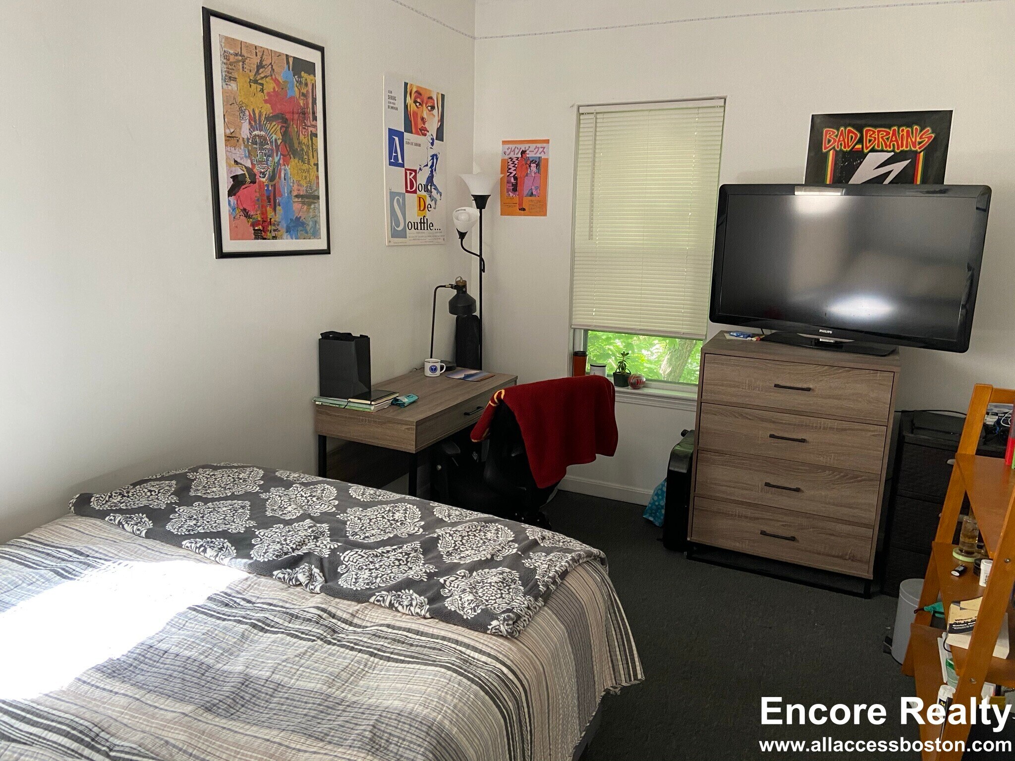 Building Photo - 26 Haskell St