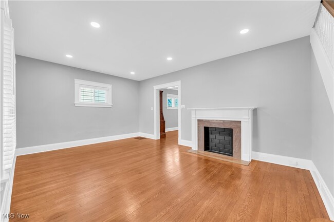 Building Photo - 1643 Wyandotte Ave