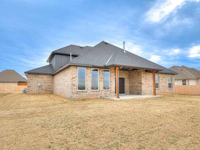 Building Photo - 109 Carlow Wy