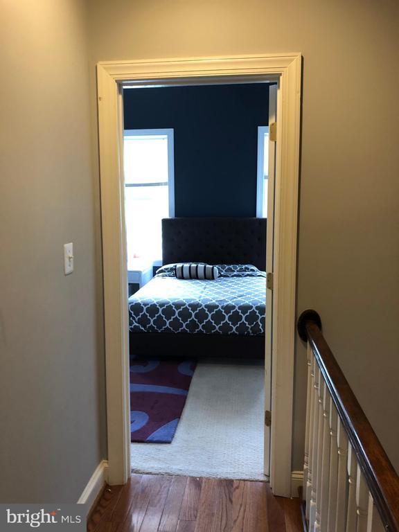 Building Photo - 734 Quincy St NW