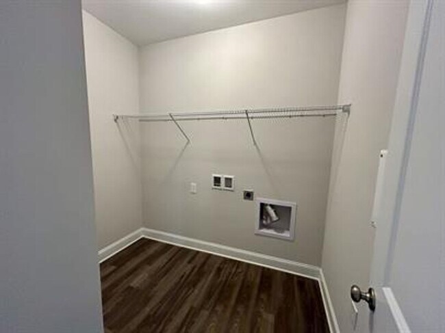 Building Photo - Relax & Unwind in This Peaceful 4 Bedroom ...