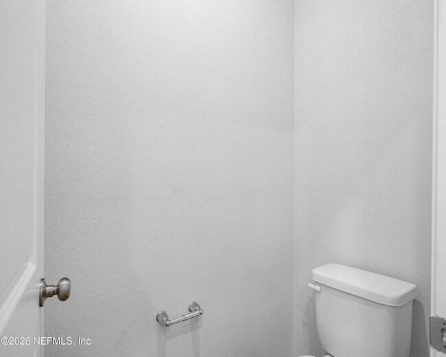Building Photo - 14757 Cashew Ave