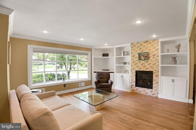 Building Photo - 76 S Forge Manor Dr