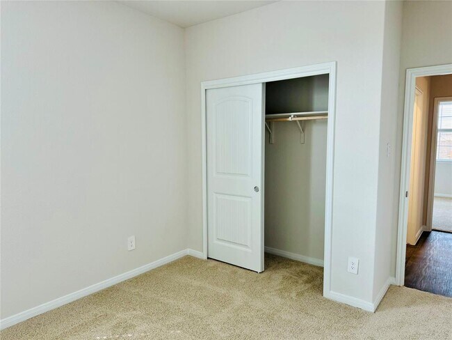 Building Photo - 152 Docile Lp