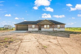 Building Photo - Country Living In Roosevelt ISD!