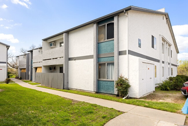Building Photo - Terre at Preserve