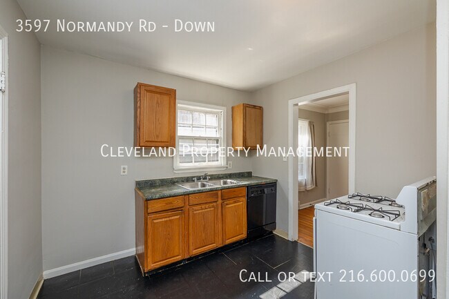 Building Photo - 3597 Normandy Rd