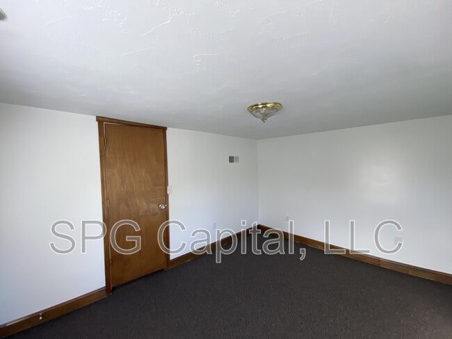 Building Photo - 2764 Heidlersburg Rd