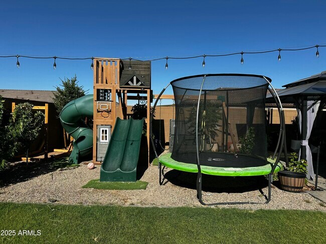 Building Photo - 4248 Enmark Dr