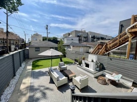 Building Photo - 814 N Fairfield Ave