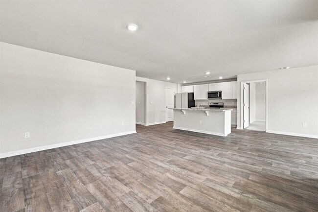 Building Photo - 208 Jeff Waters Cir