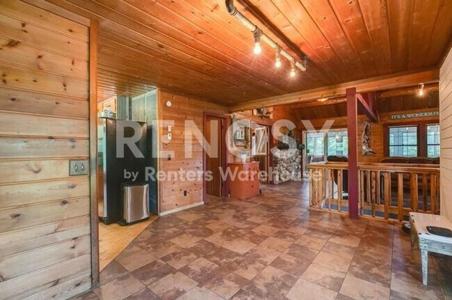 Building Photo - 3BD/2.5BA Home in Elk River Available Now!