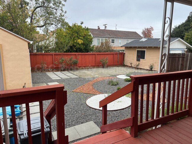 Building Photo - 143 Gleason Ave