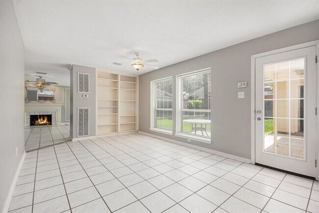 Building Photo - 4105 Pebble Beach Dr