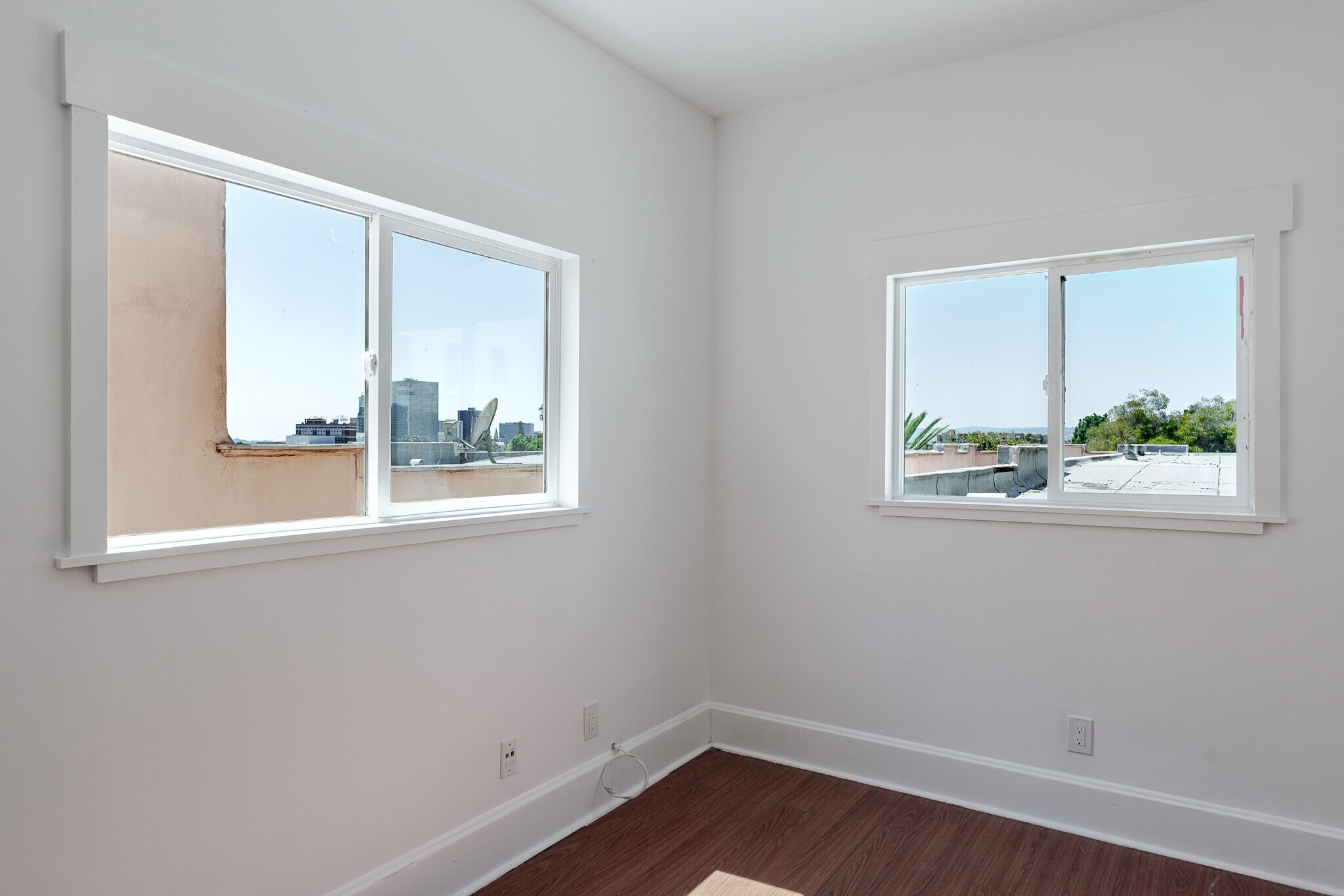 Building Photo - 268 4/6 S Coronado St