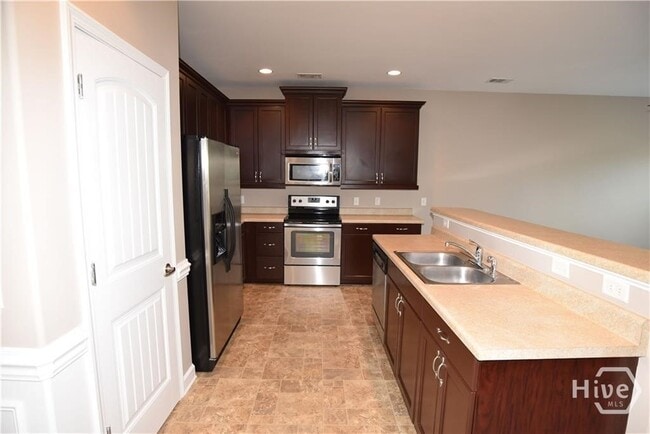 Building Photo - 179 Byron Dr