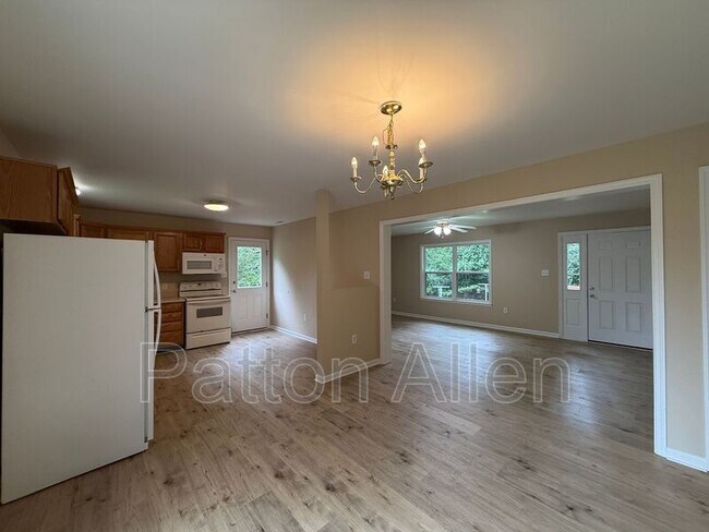 Building Photo - 115 Starnes Cove Rd