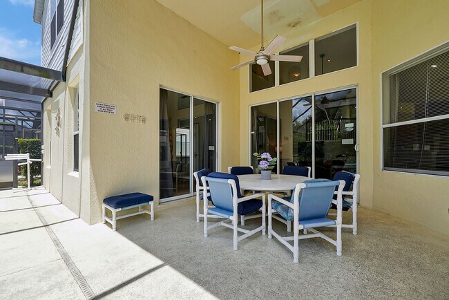 Building Photo - 8157 Sun Palm Dr