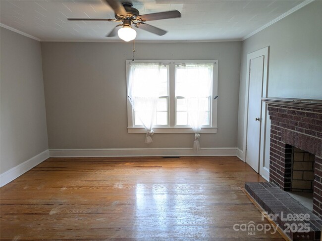 Building Photo - 134 Langtree Rd