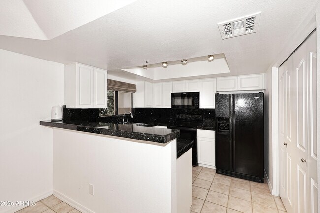 Building Photo - 5104 N 32nd St