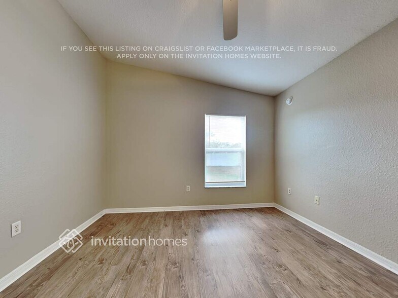 Building Photo - 5237 Snowy Heron Dr