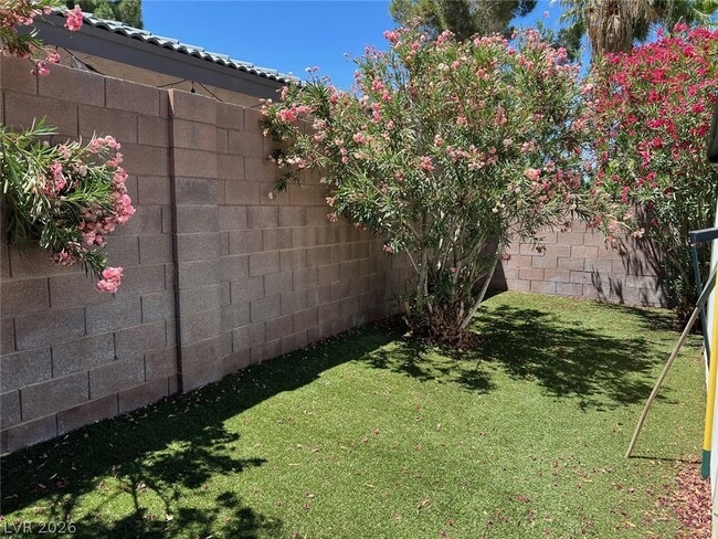 Building Photo - 3310 W Mardon Ave