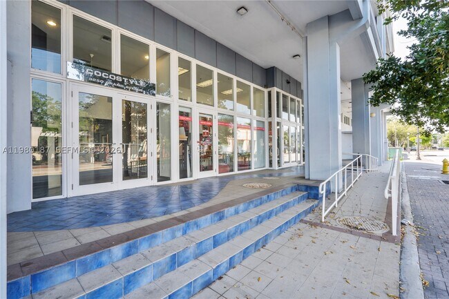 Building Photo - 3090 Douglas Rd