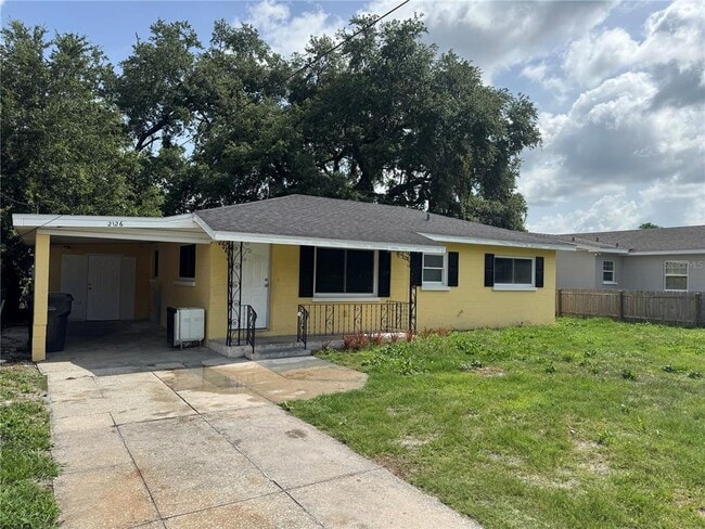 Primary Photo - 2126 Colonial Ave