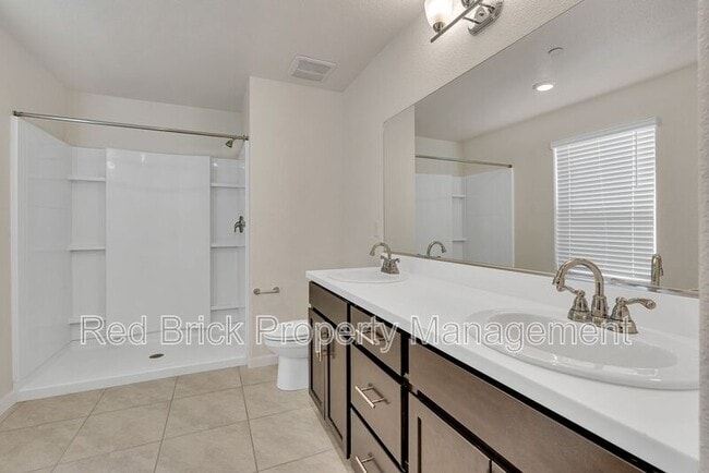 Building Photo - 393 Sullivan Dr