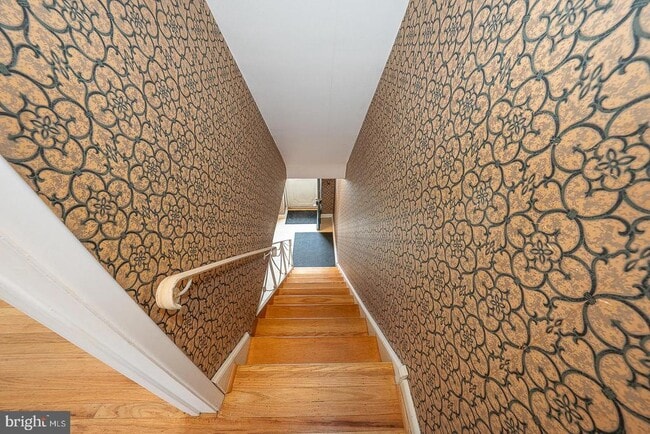 Building Photo - 130 Ivy Ct