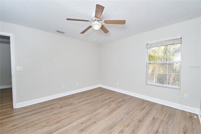 Building Photo - 23903 Sardinia Dr