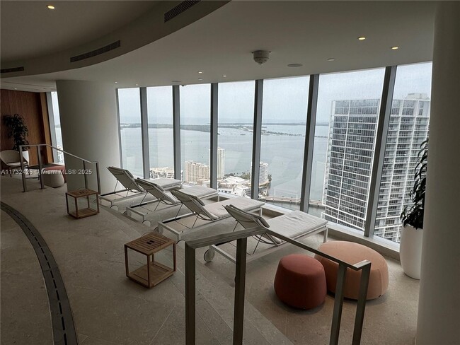 Building Photo - 300 Biscayne Blvd