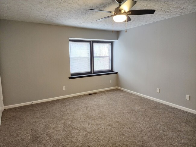 Building Photo - Beautiful 4 bed 3 bath home located in Acworth