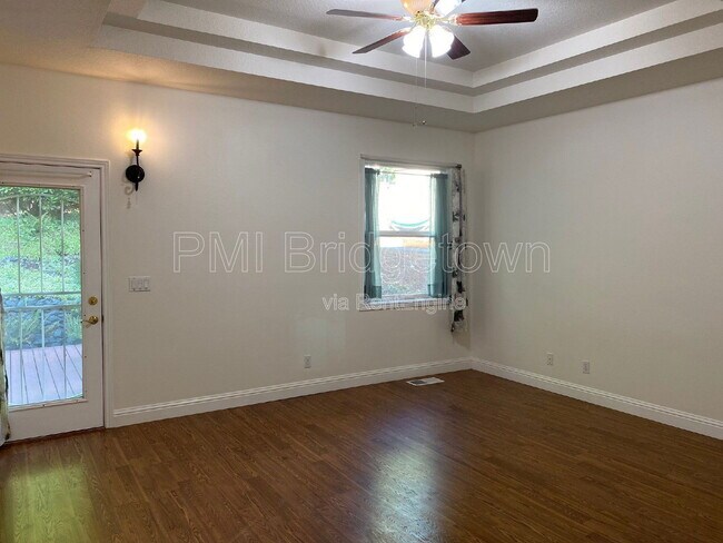 Building Photo - 12805 SE Spring Mountain Dr