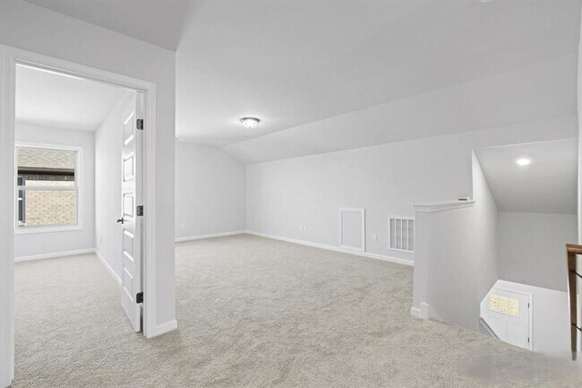 Building Photo - 127 Huffman St