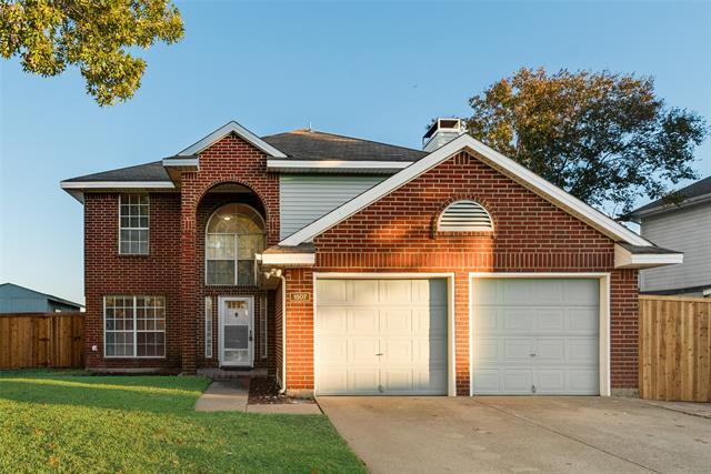 Building Photo - 1507 Lakeshore Dr