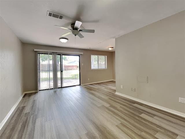 Building Photo - 2116 Crockett Dr