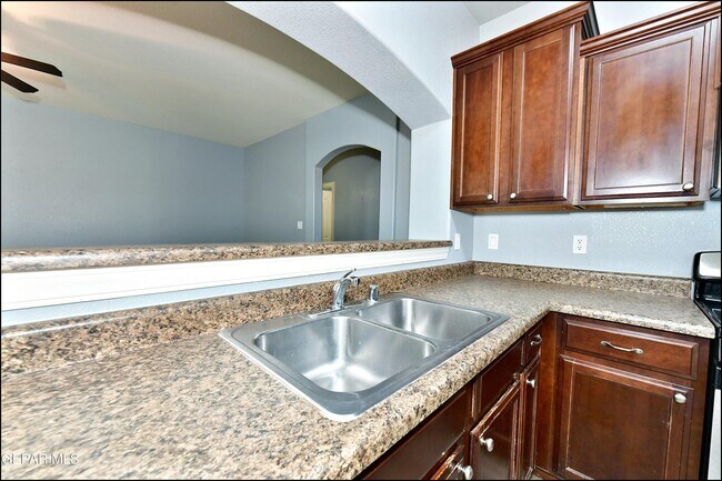 Building Photo - 12569 Wolf Berry Dr