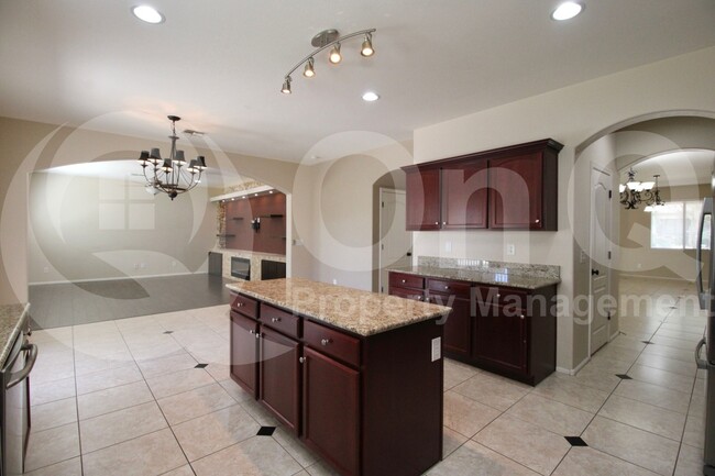 Building Photo - 4313 E Folgers Rd