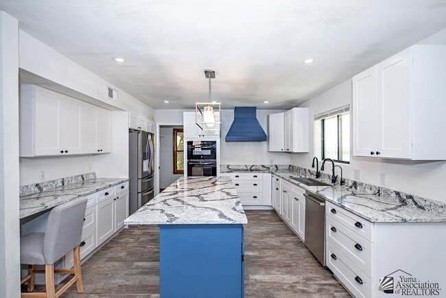 Building Photo - 3294 S Pinto Wy