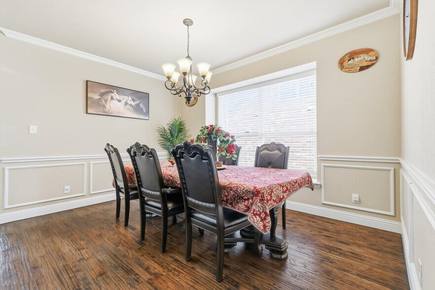 Building Photo - 1370 Pelican Dr